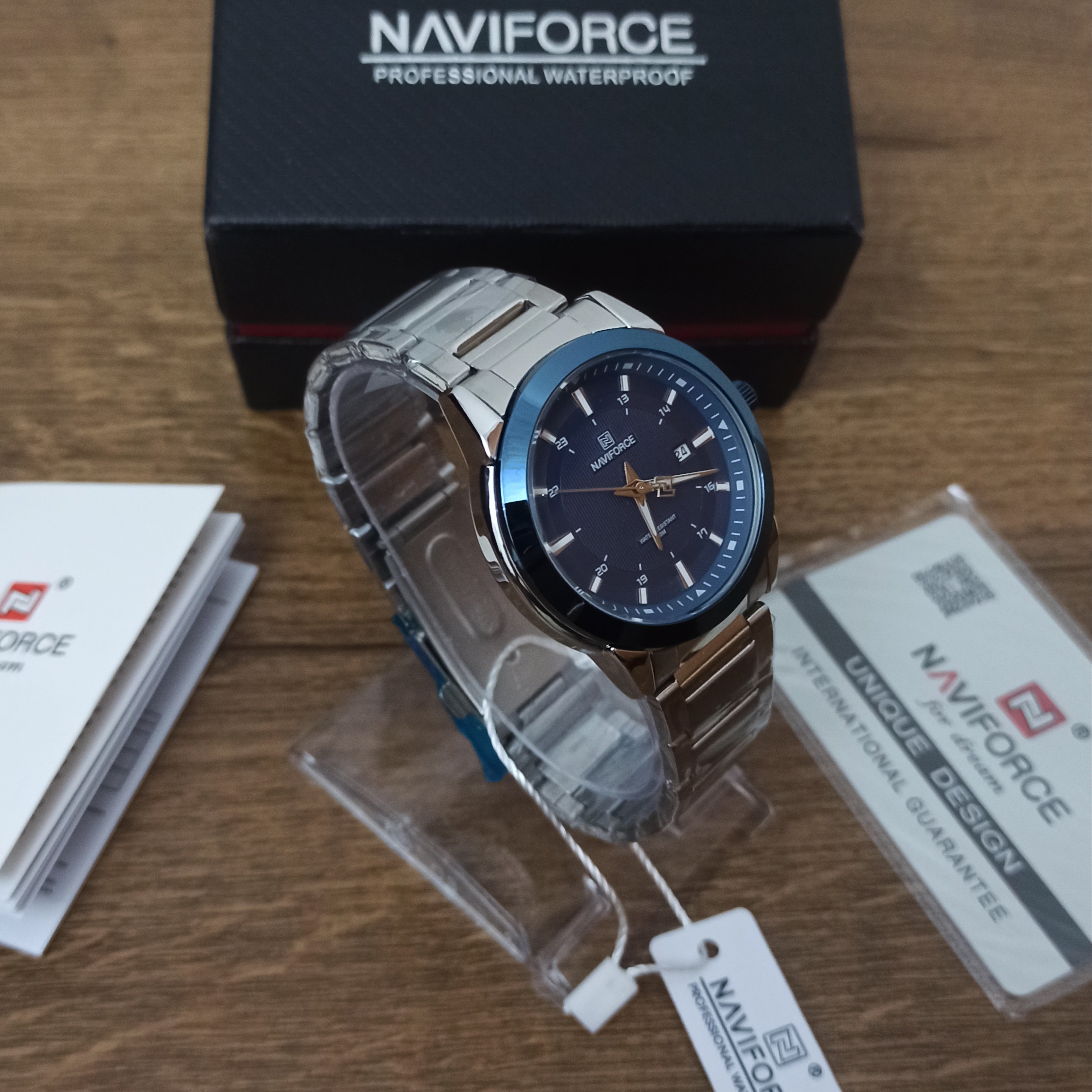 Montre ORIGINAL NAVIFORCE ساعة أصلية